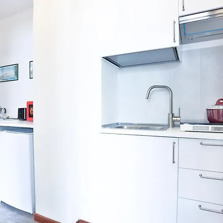 Guesthost - Lo - Piazza Della Concordia & Sea View Appartement Salernes