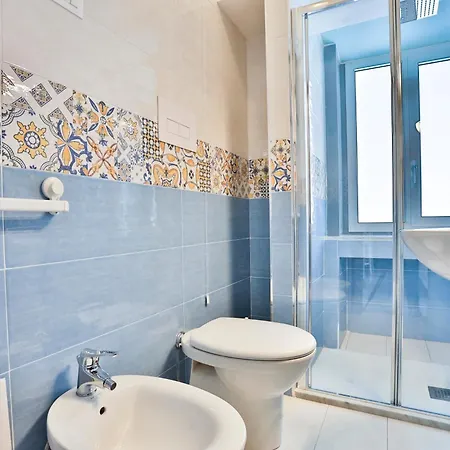 Lo - Piazza Della Concordia & Sea View Apartment Salerno
