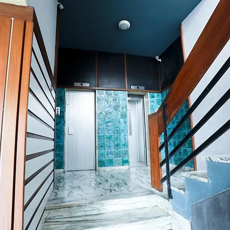 Apartment Guesthost - Lo - Piazza Della Concordia & Sea View Salerno