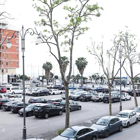 Lo - Piazza Della Concordia & Sea View * Salerno